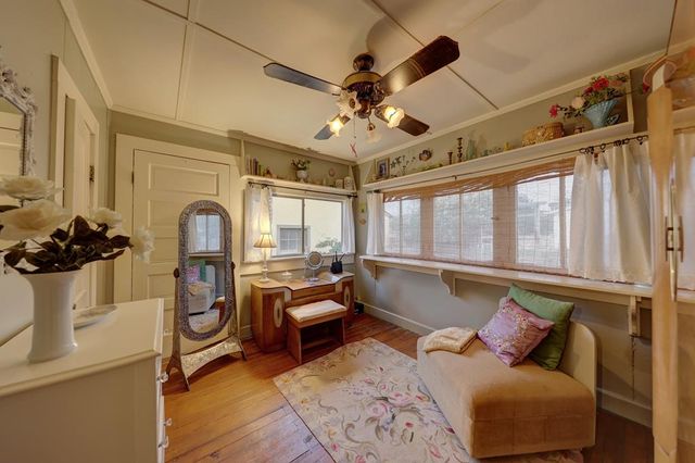 702 N 2nd St, Alpine, TX 79830