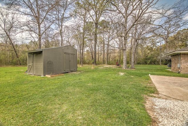 1284 Beverly Drive, Shepherd, TX 77371