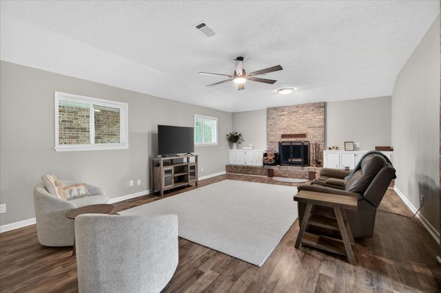 1284 Beverly Drive, Shepherd, TX 77371