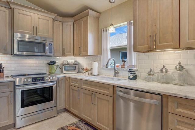 1566 SCARLETT AVENUE, North Port, FL 34289