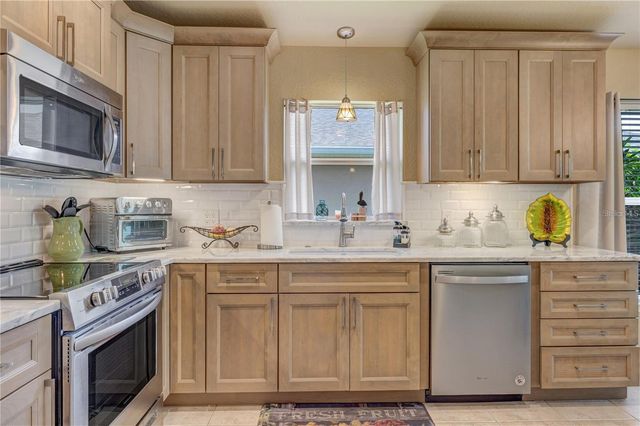 1566 SCARLETT AVENUE, North Port, FL 34289