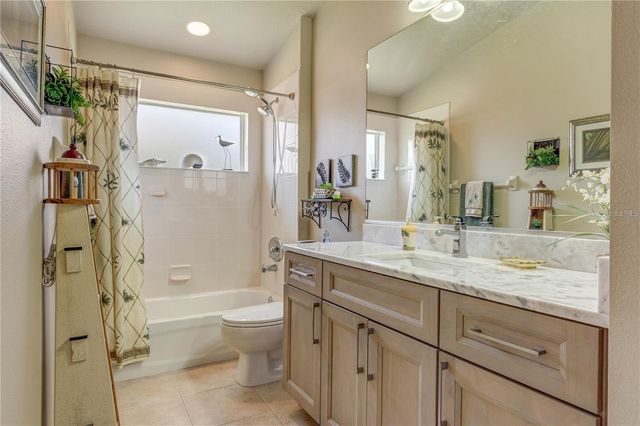 1566 SCARLETT AVENUE, North Port, FL 34289