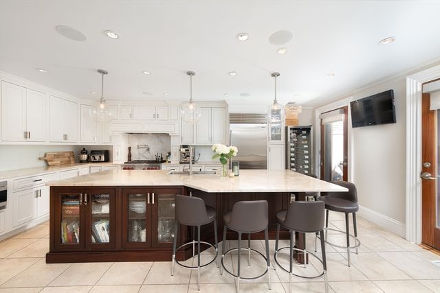 340 Marlborough St, Boston, MA 02115