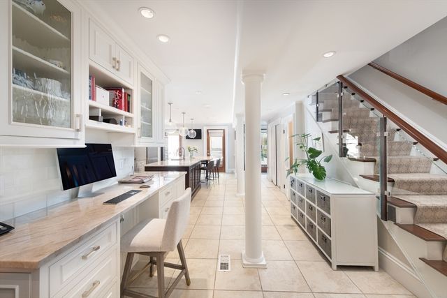 340 Marlborough St, Boston, MA 02115