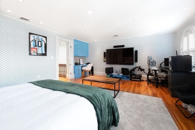 340 Marlborough St, Boston, MA 02115