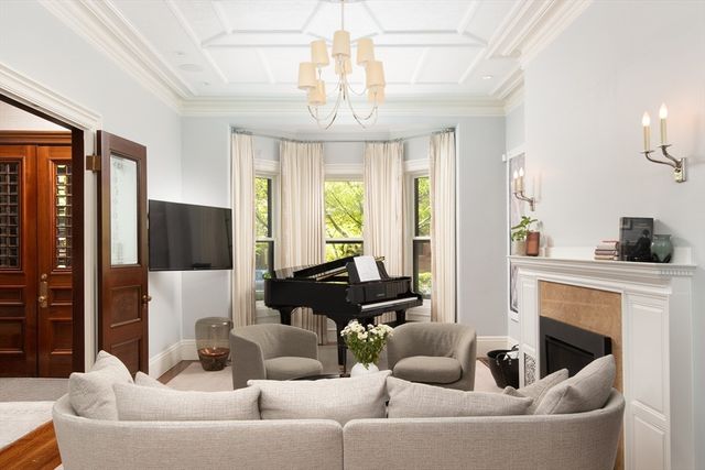 340 Marlborough St, Boston, MA 02115