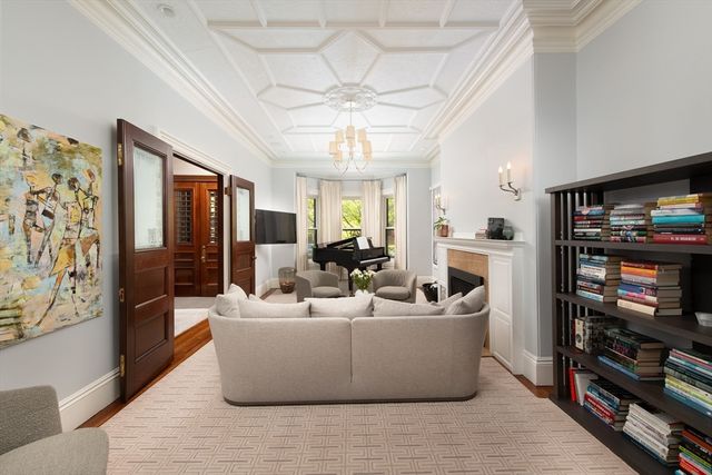 340 Marlborough St, Boston, MA 02115