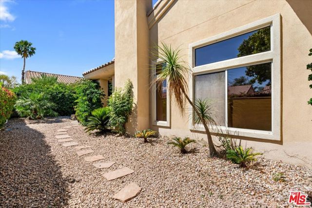 78649 Waterfall Drive, Palm Desert, CA 92211