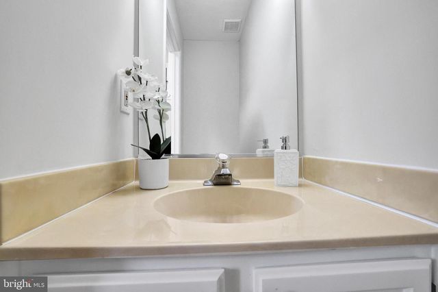 11407 FALCON RIDGE CT, Beltsville, MD 20705