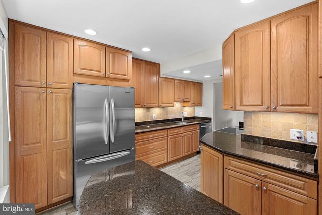 8942 ASTONGALE CT, Springfield, VA 22152