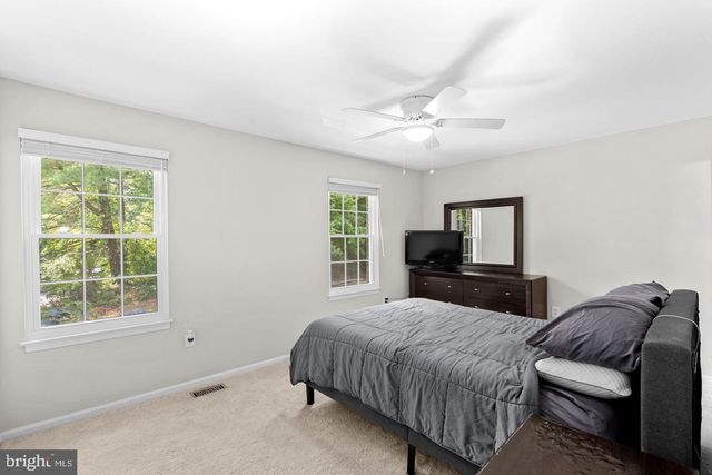8942 ASTONGALE CT, Springfield, VA 22152