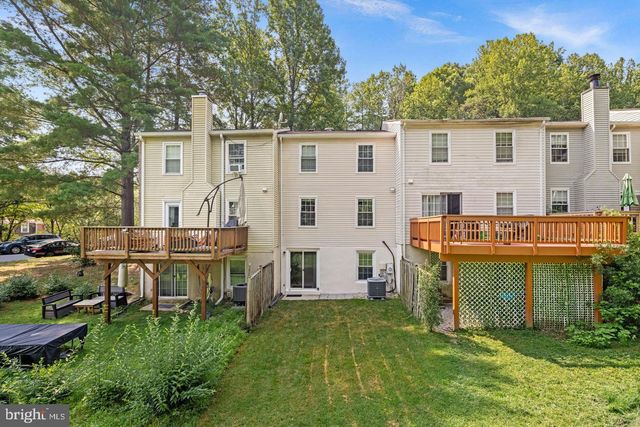 8942 ASTONGALE CT, Springfield, VA 22152