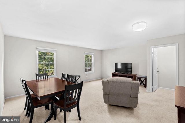 8942 ASTONGALE CT, Springfield, VA 22152