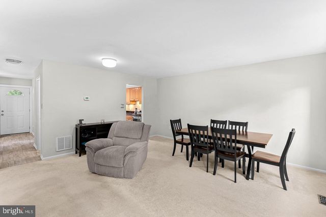 8942 ASTONGALE CT, Springfield, VA 22152