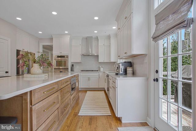 4240 SWEET LEAF LN, Edgewater, MD 21037