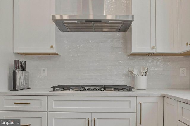 4240 SWEET LEAF LN, Edgewater, MD 21037