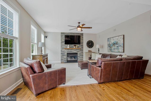 4240 SWEET LEAF LN, Edgewater, MD 21037