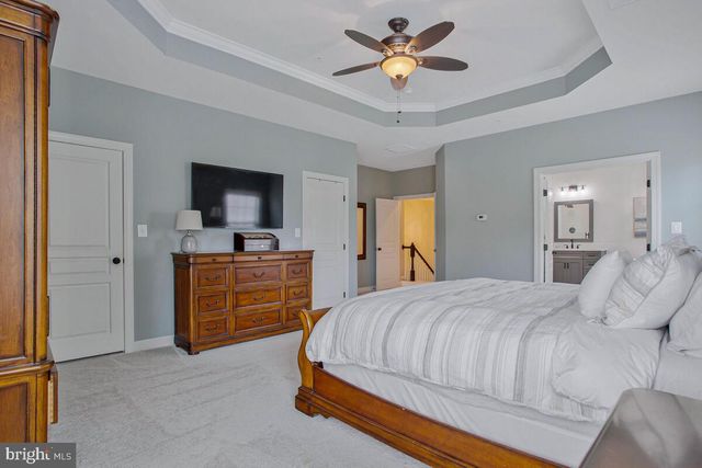 4240 SWEET LEAF LN, Edgewater, MD 21037