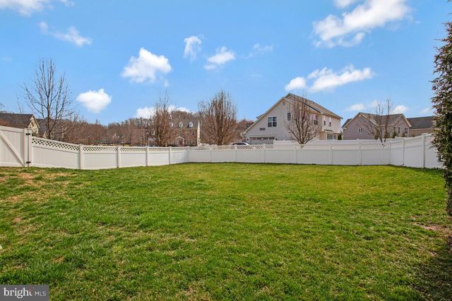 4240 SWEET LEAF LN, Edgewater, MD 21037