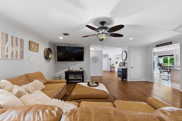 1017 S Nolan River Road, Cleburne, TX 76033