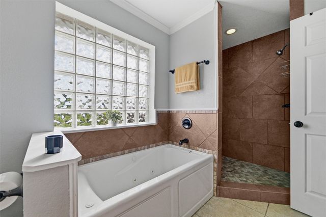 1017 S Nolan River Road, Cleburne, TX 76033