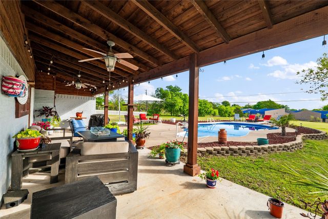 1017 S Nolan River Road, Cleburne, TX 76033