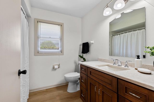 N65W14482 Redwood DRIVE, Menomonee Falls, WI 53051