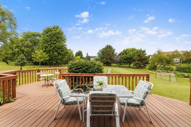 N65W14482 Redwood DRIVE, Menomonee Falls, WI 53051