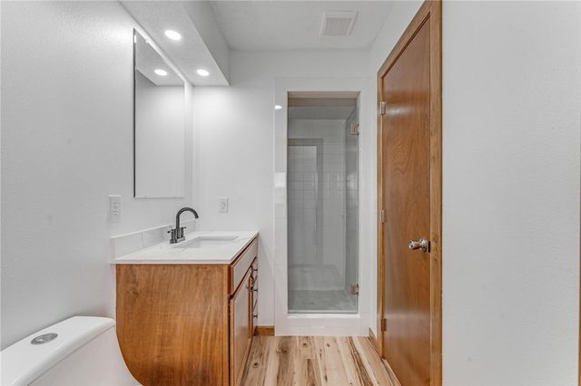 902 17th Street, Rogers, AR 72758