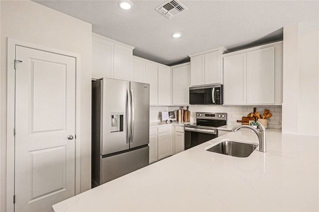 9727 Venetian Square, Vero Beach, FL 32966
