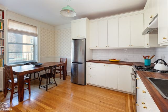 3528 80th St Apt 22, New York City, NY 11372