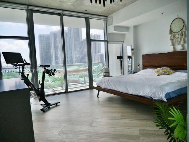 3301 NE 1st Ave H0915, Miami, FL 33137