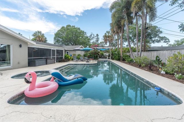 1625 NORTH DAKOTA AVENUE NE, St Petersburg, FL 33703