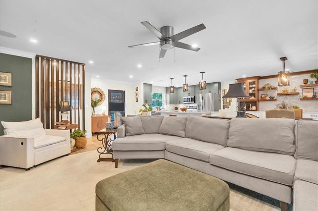 1625 NORTH DAKOTA AVENUE NE, St Petersburg, FL 33703