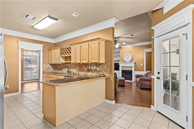 162 PINEWOOD Avenue, Pineville, LA 71360