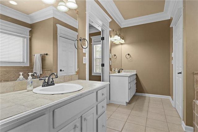 162 PINEWOOD Avenue, Pineville, LA 71360