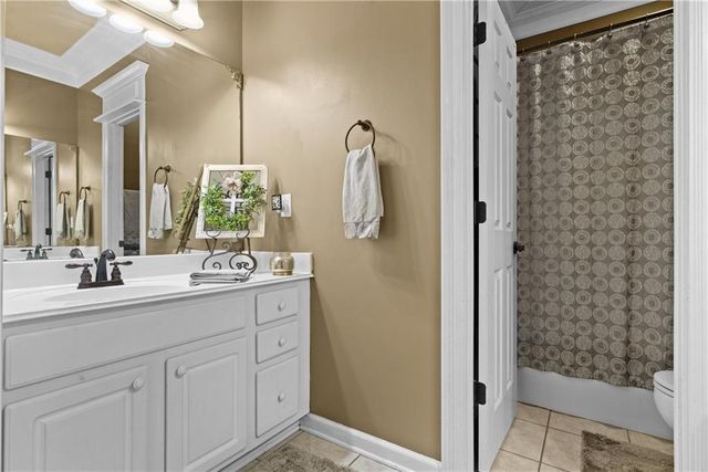 162 PINEWOOD Avenue, Pineville, LA 71360