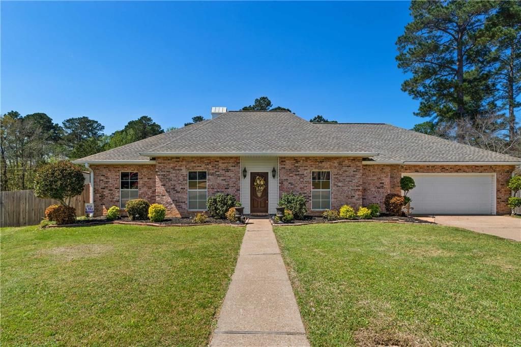 162 PINEWOOD Avenue, Pineville, LA 71360