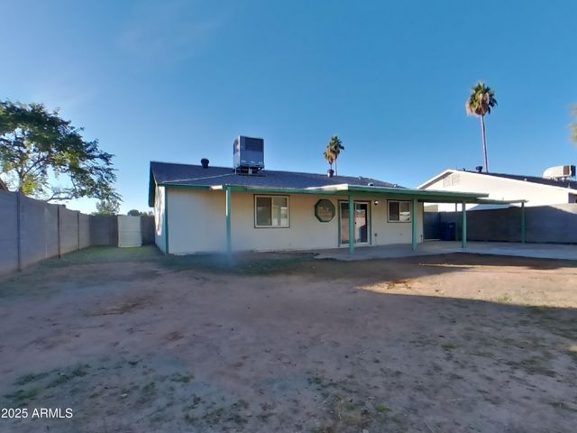 1824 W CHEYENNE Drive, Chandler, AZ 85224