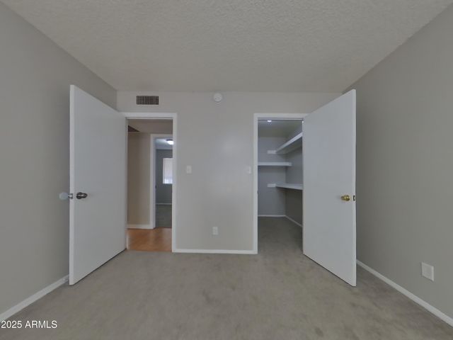 1824 W CHEYENNE Drive, Chandler, AZ 85224