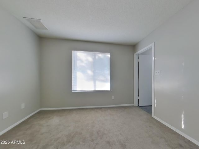 1824 W CHEYENNE Drive, Chandler, AZ 85224