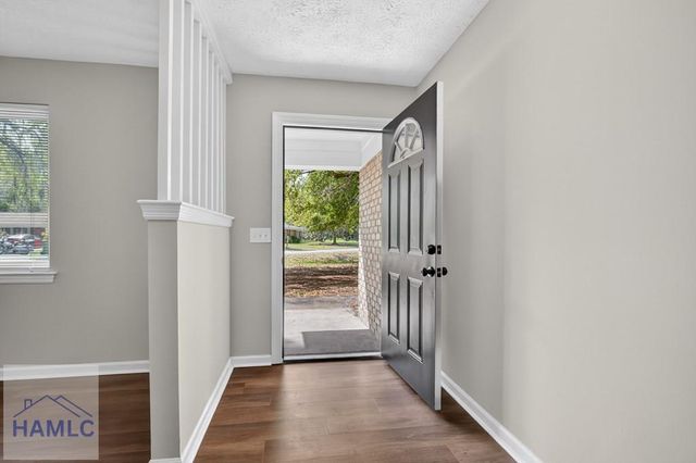 623 Georgia Avenue, Hinesville, GA 31308