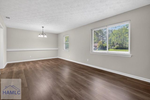 623 Georgia Avenue, Hinesville, GA 31308