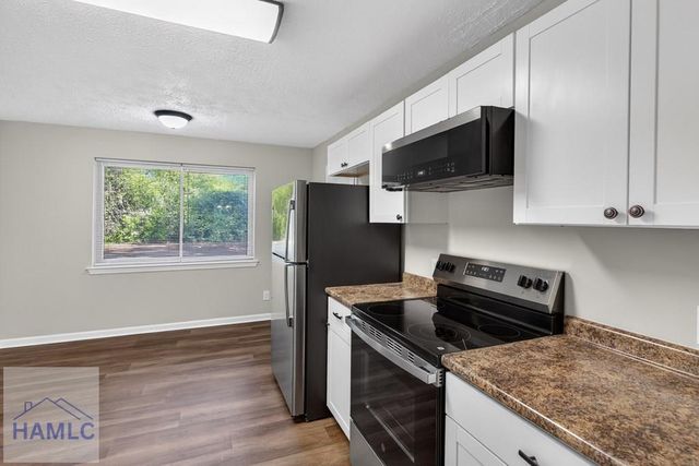 623 Georgia Avenue, Hinesville, GA 31308