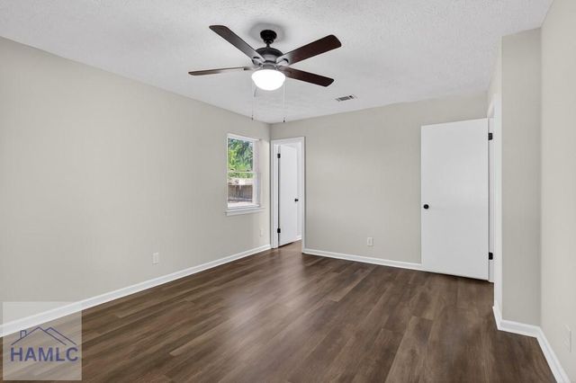 623 Georgia Avenue, Hinesville, GA 31308