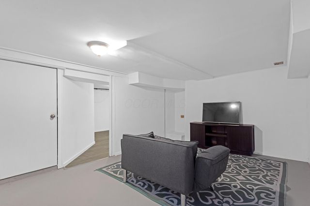 874 Binns Boulevard, Columbus, OH 43204
