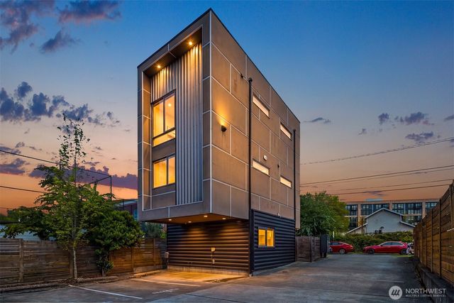 1761 20th Avenue S, Seattle, WA 98144