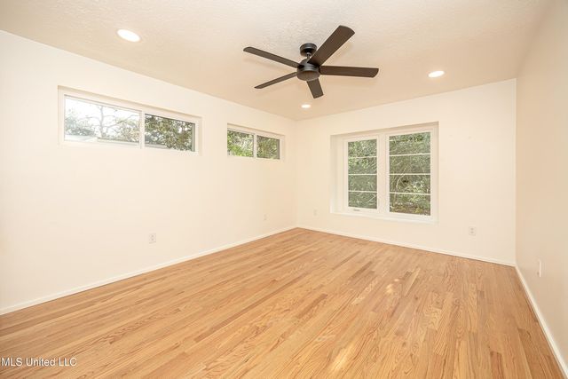 132 Pine Drive, Ocean Springs, MS 39564