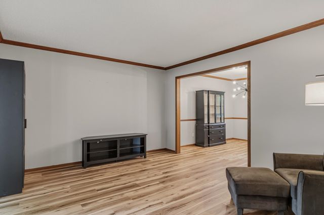 9015 Spring View Drive, Fort Wayne, IN 46804