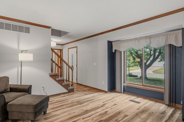 9015 Spring View Drive, Fort Wayne, IN 46804